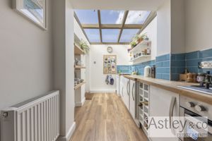 kitchen- click for photo gallery